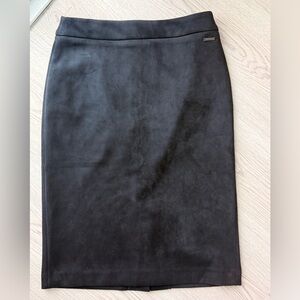 Tahari Black Tailored Pencil Skirt - Faux Leather